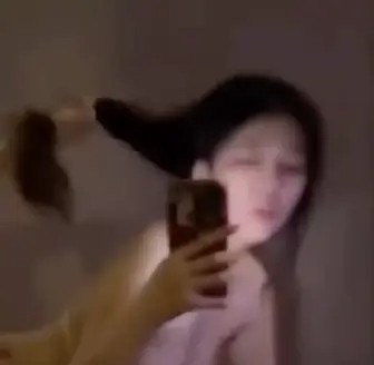 自己拿好手机